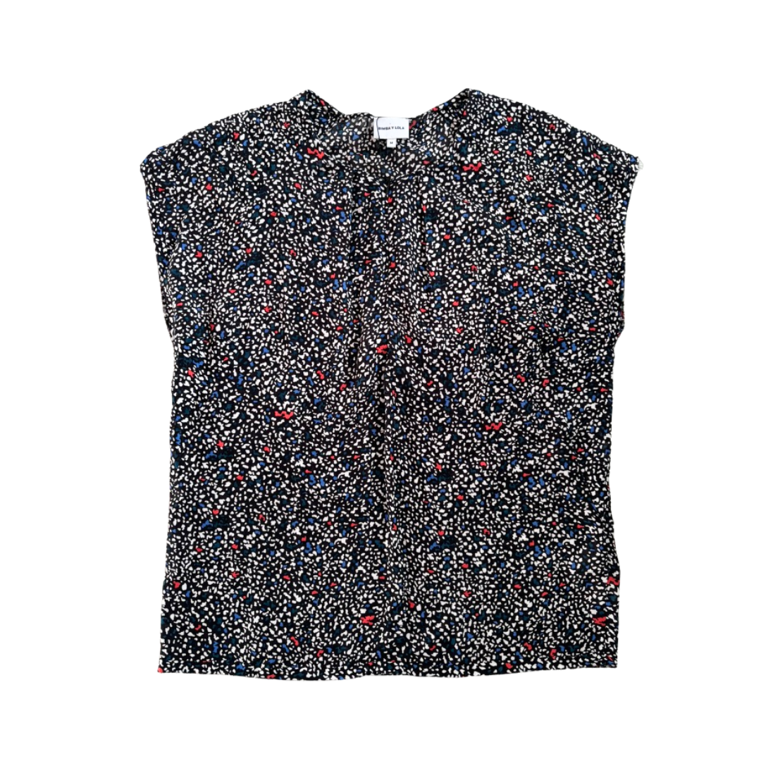 Sleeveless top with a pattern on a white background