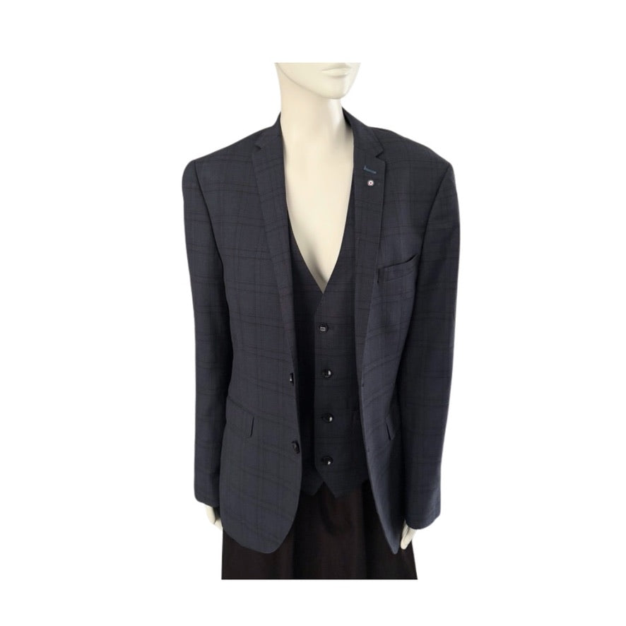 Navy checkered suit on a mannequin against a white background