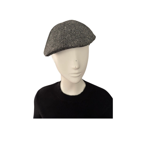 Mannequin head wearing a gray flat cap on a white background