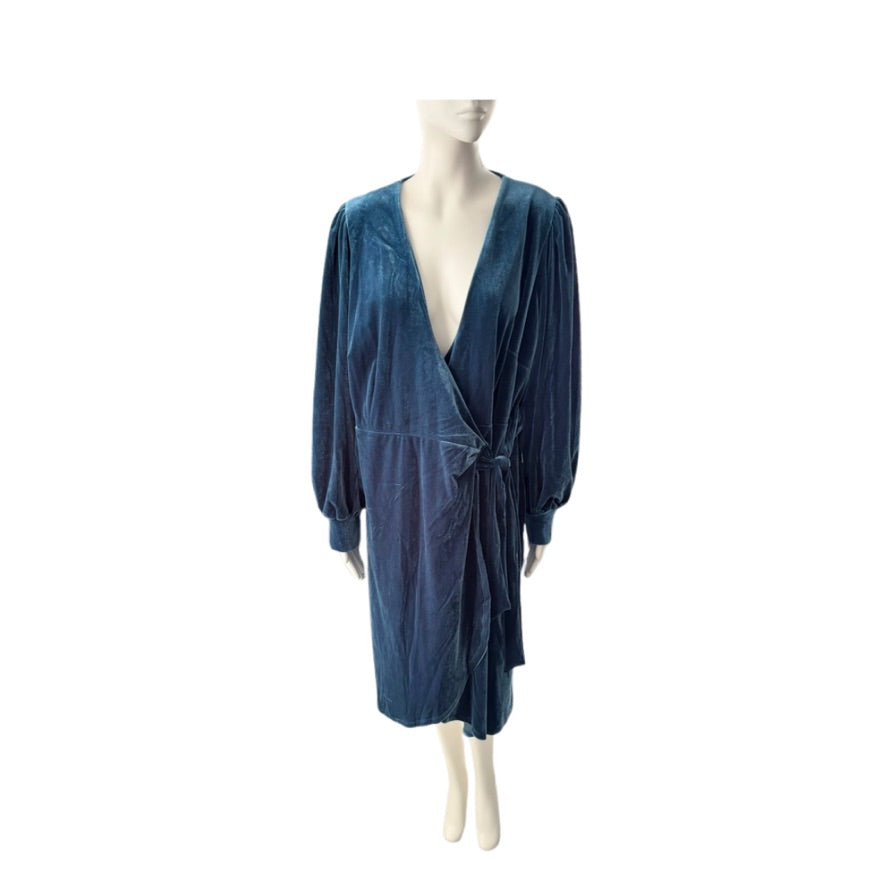 Blue robe on a mannequin against a white background