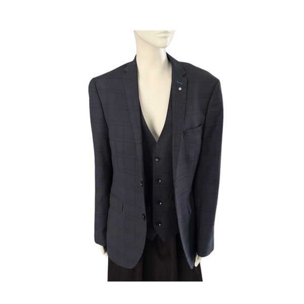 Navy checkered suit on a mannequin against a white background