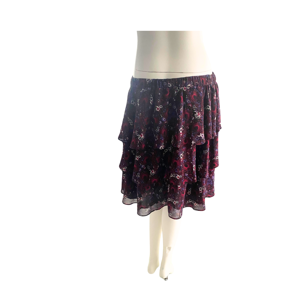Skirt on a mannequin against a white background