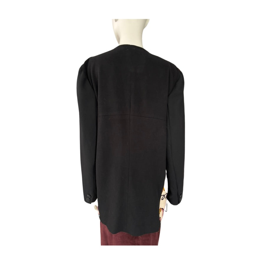 Back of jacket Black on a mannequin with a white background